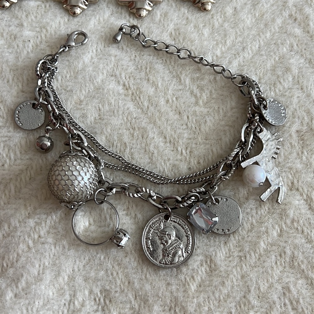 Jewelry bundle - Picture 5 of 16